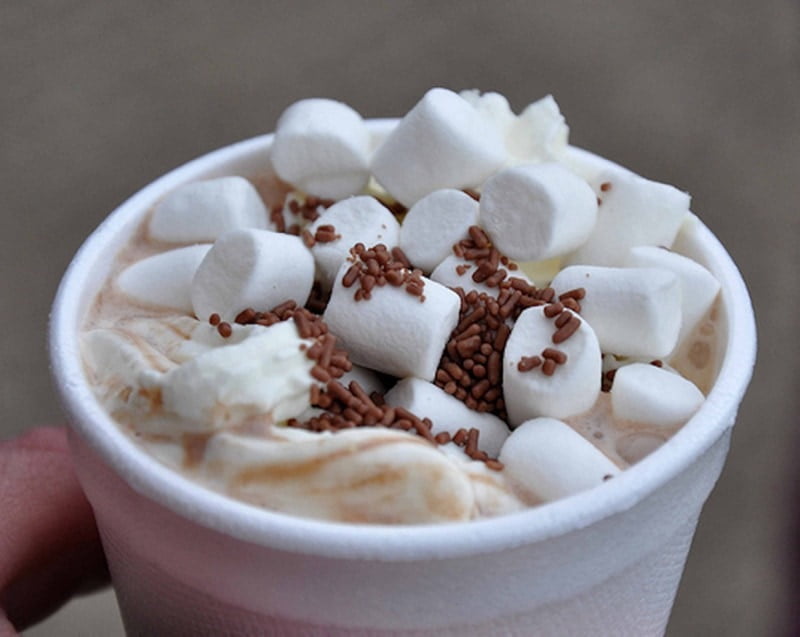 Cách thực hiện Cacao Marshmallow sữa nóng không hề khó 