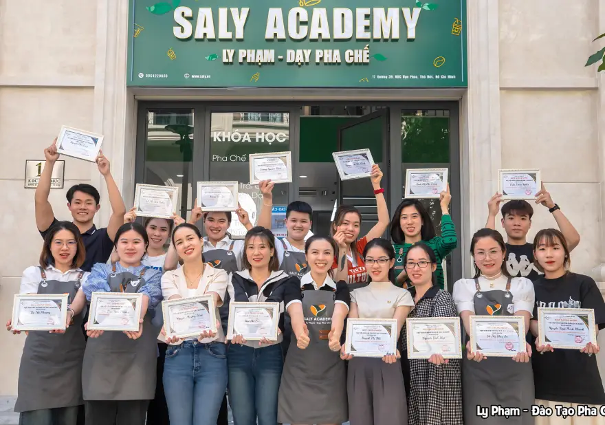 Khóa học pha chế SaLy Academy