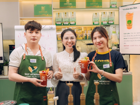 Hình ảnh thực tế tại lớp học ở Saly Academy
