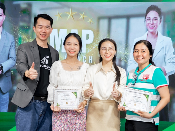 Ảnh lớp học pha chế và kinh doanh thực chiến