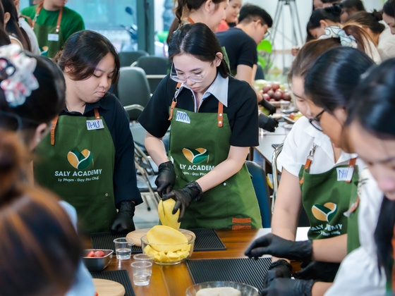 Hình ảnh thực tế tại lớp học ở Saly Academy