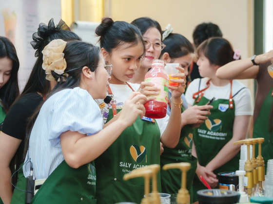 Hình ảnh thực tế tại lớp học ở Saly Academy