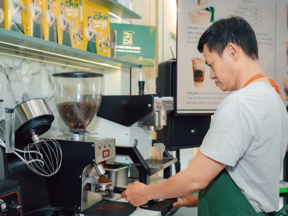 Hình ảnh tại lớp học pha chế để mở quán cà phê