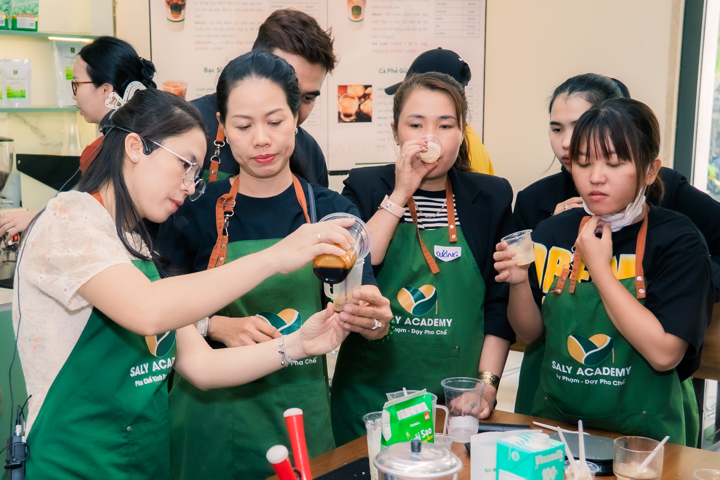 Học viên được thực hành tại lớp