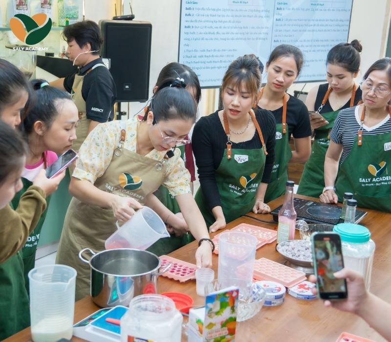 Khóa học làm topping tại Ly Phạm - Dạy Pha Chế