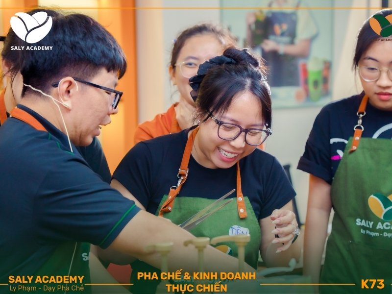 Lớp học pha chế ngắn hạn là gì?