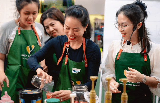 Học pha chế đồ uống tại Ly Phạm - Dạy Pha Chế | Saly Academy