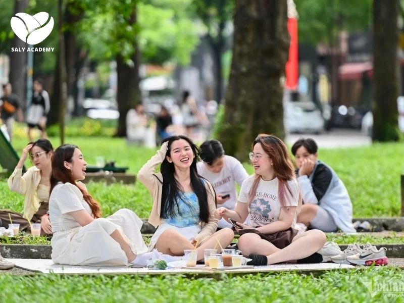 Cafe bệt mang lại cảm giác gần gũi, thoải mái và không gian tự do Cafe bệt mang lại cảm giác gần gũi, thoải mái và không gian tự do