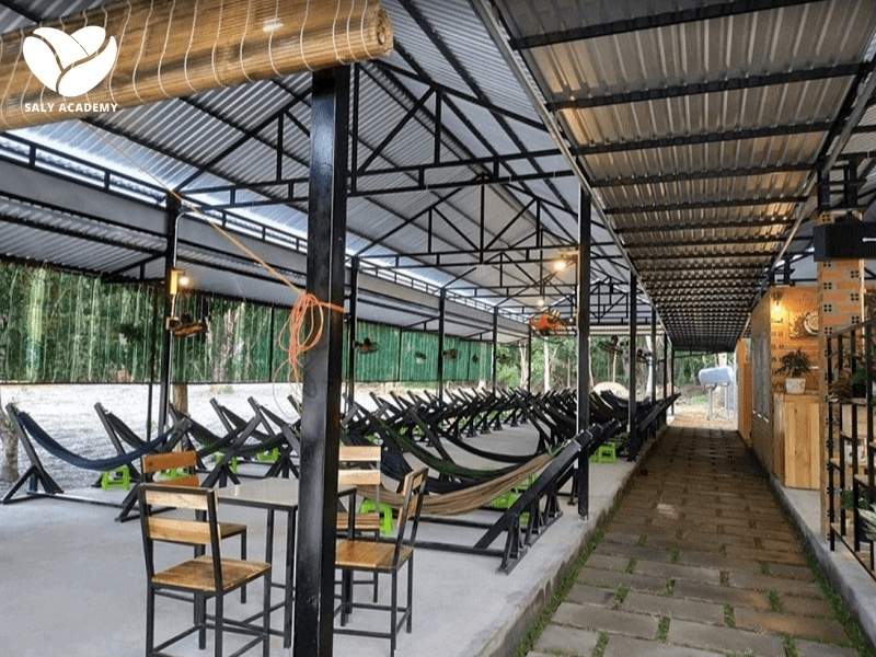 Cafe võng kết hợp mô hình cafe bóng đá đang trở thành xu hướng, đặc biệt trong các mùa giải thể thao lớn Cafe võng kết hợp mô hình cafe bóng đá đang trở thành xu hướng, đặc biệt trong các mùa giải thể thao lớn