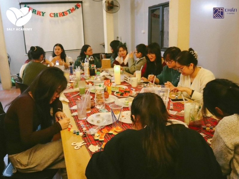Chẩn Cafe & Working Space, nơi làm việc & tô tượng yên tĩnh