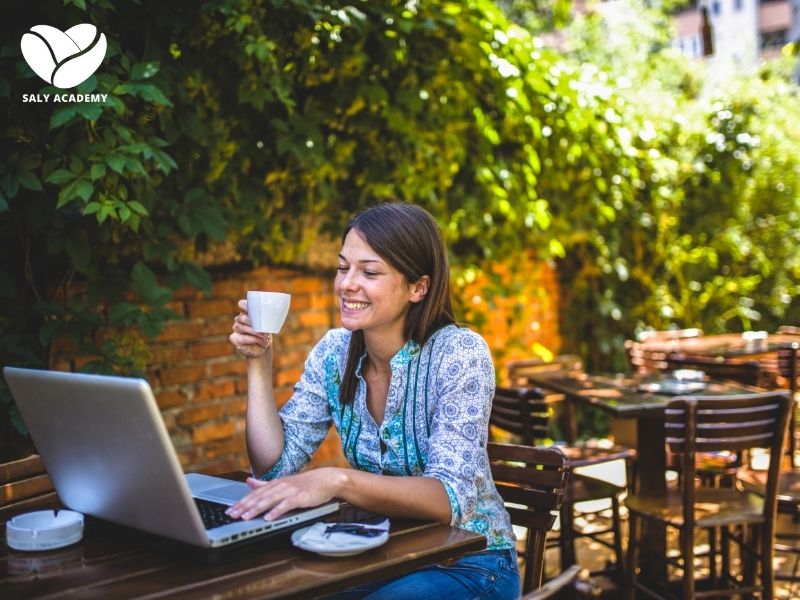 Đối tượng khách hàng mục tiêu của quán cafe không gian mở Đối tượng khách hàng mục tiêu của quán cafe không gian mở