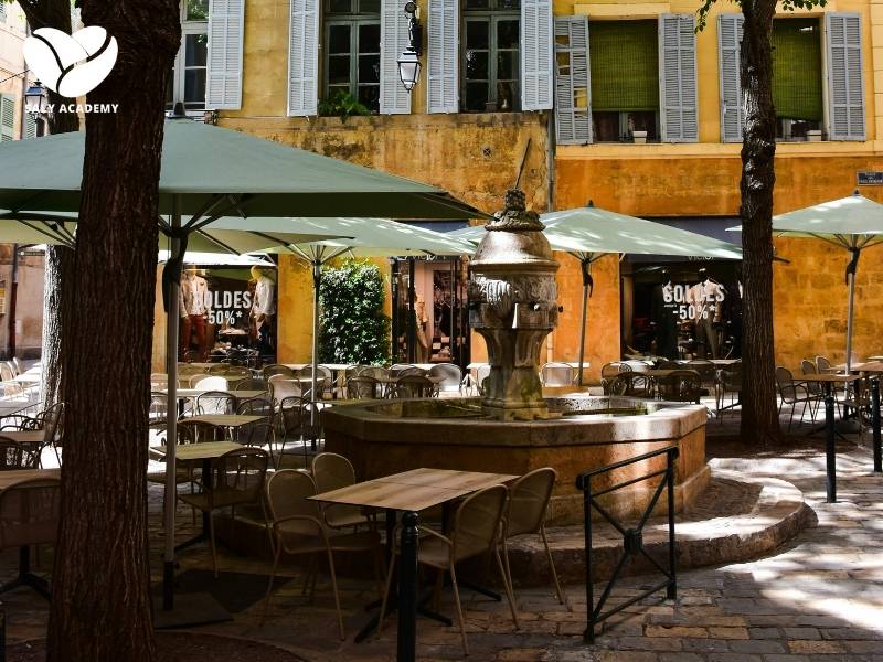 Kinh nghiệm vận hành và thu hút khách cho quán cafe không gian mở Kinh nghiệm vận hành và thu hút khách cho quán cafe không gian mở