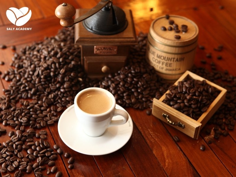 Với ngành kinh doanh cafe, lợi nhuận biên thường dao động từ 60 đến 75% Với ngành kinh doanh cafe, lợi nhuận biên thường dao động từ 60 đến 75%