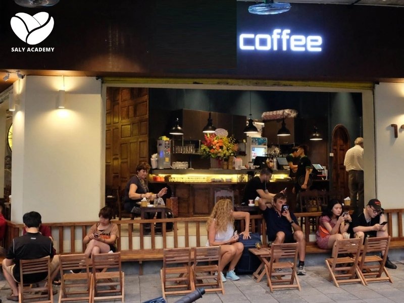 Mô hình cà phê vỉa hè ở nông thôn nổi bật với không gian mở, phục vụ đồ uống nhanh chóng Mô hình cà phê vỉa hè ở nông thôn nổi bật với không gian mở, phục vụ đồ uống nhanh chóng