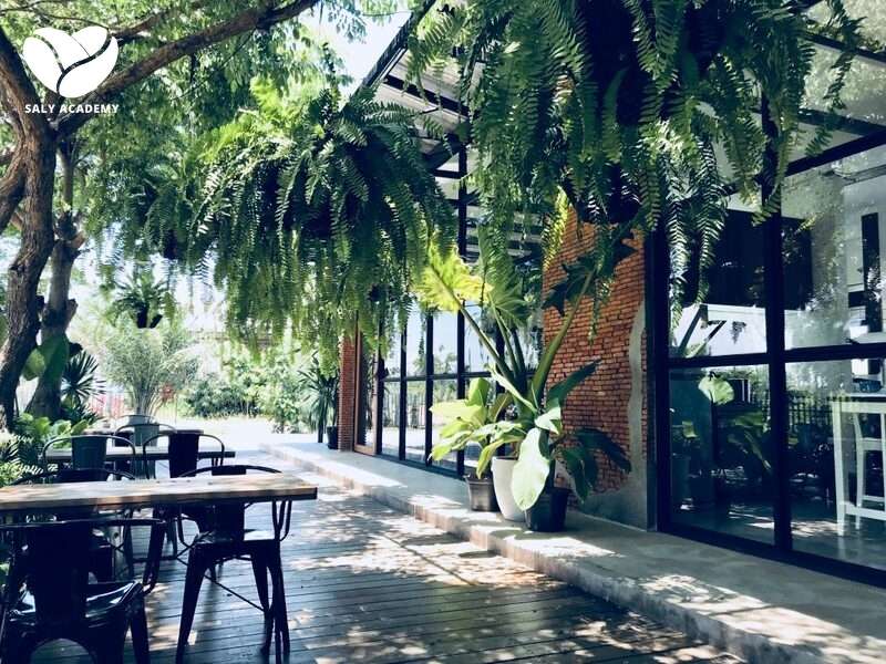 Phong cách quán cafe cổ điển với không gian ngoài trời
