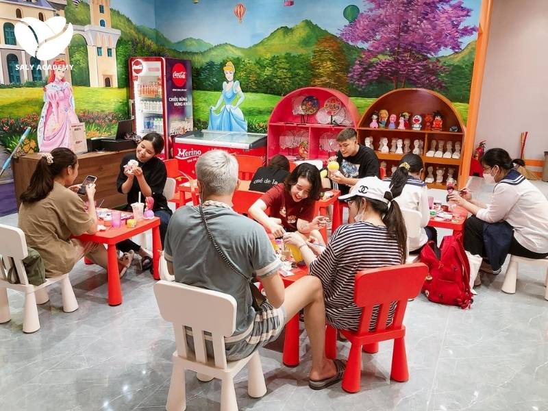 Quản lý vận hành & dịch vụ khách hàng Quản lý vận hành & dịch vụ khách hàng