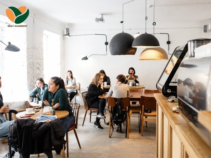 Nguyên nhân khiến quán cafe vắng khách là sự cạnh tranh từ các quán khác Nguyên nhân khiến quán cafe vắng khách là sự cạnh tranh từ các quán khác