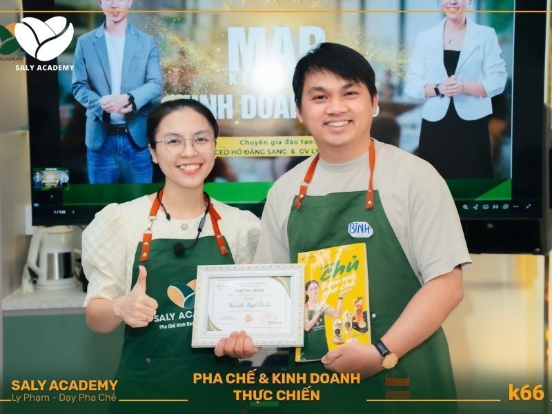 "Làm chủ từ đam mê pha chế" - không chỉ là sách, mà là người dẫn đường "Làm chủ từ đam mê pha chế" - không chỉ là sách, mà là người dẫn đường