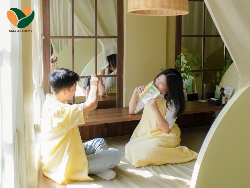 Cặp đôi chọn cà phê ngủ để có không gian riêng tư, trò chuyện và thư giãn cùng nhau Cặp đôi chọn cà phê ngủ để có không gian riêng tư, trò chuyện và thư giãn cùng nhau