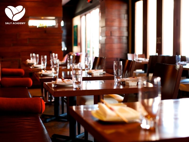 Bistro với quy mo linh hoạt, có thể bắt đầu với không gian nhỏ 30-50m² rồi mở rộng dần
