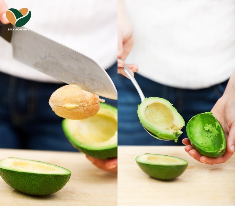 Bổ đôi quả bơ và dùng muỗng nạo lấy phần thịt bơ bên trong