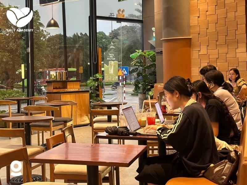 The Coffee House là chuỗi cà phê thuần Việt lớn nhất The Coffee House là chuỗi cà phê thuần Việt lớn nhất