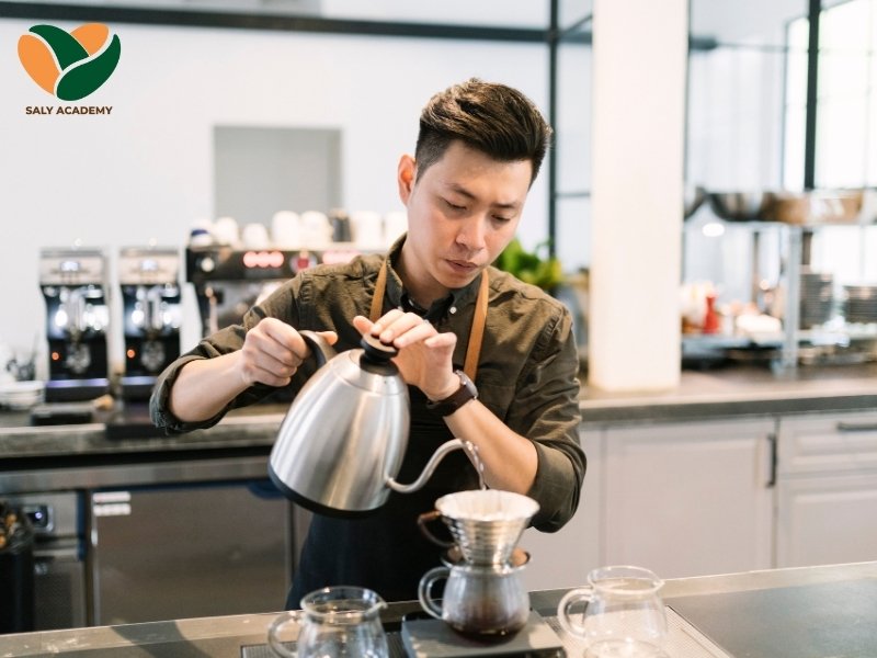 Barista đóng vai trò then chốt trong tạo nên sự khác biệt cho quán cà phê