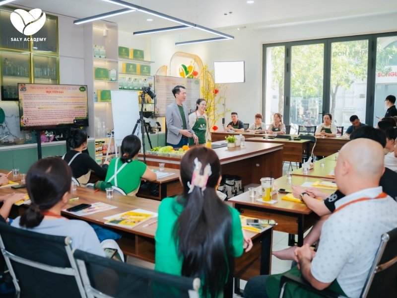 Cơ sở vật chất và trang thiết bị học tập hiện đại Cơ sở vật chất và trang thiết bị học tập hiện đại