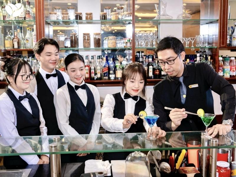Trường Trung cấp Du lịch và Khách sạn Saigontourist Trường Trung cấp Du lịch và Khách sạn Saigontourist
