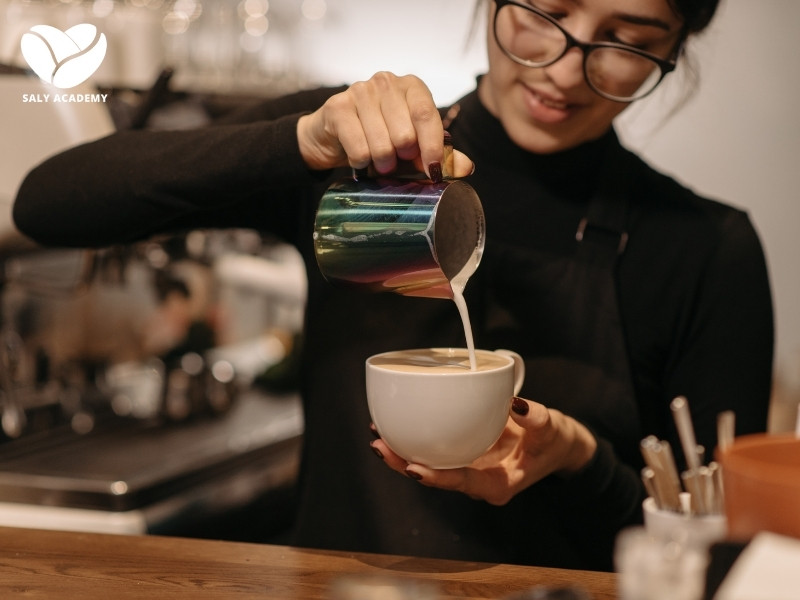 Kỹ năng trang trí cà phê vừa làm đẹp đồ uống vừa thể hiện tay nghề và sự chuyên nghiệp của barista Kỹ năng trang trí cà phê vừa làm đẹp đồ uống vừa thể hiện tay nghề và sự chuyên nghiệp của barista