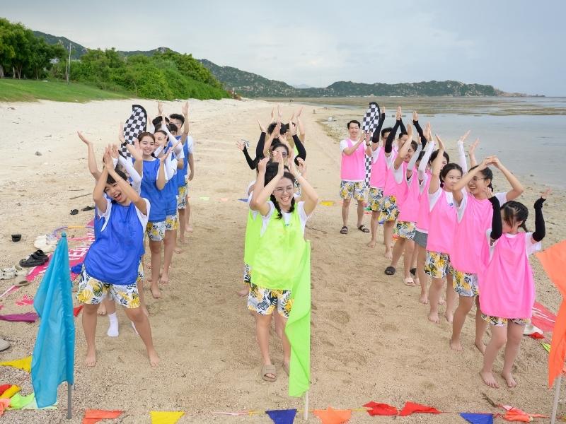 Khởi động - khi sóng biển hòa cùng tiếng cười