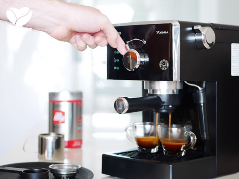 Máy pha cà phê bán tự động – Giải pháp pha chế linh hoạt, chuẩn vị barista Máy pha cà phê bán tự động – Giải pháp pha chế linh hoạt, chuẩn vị barista
