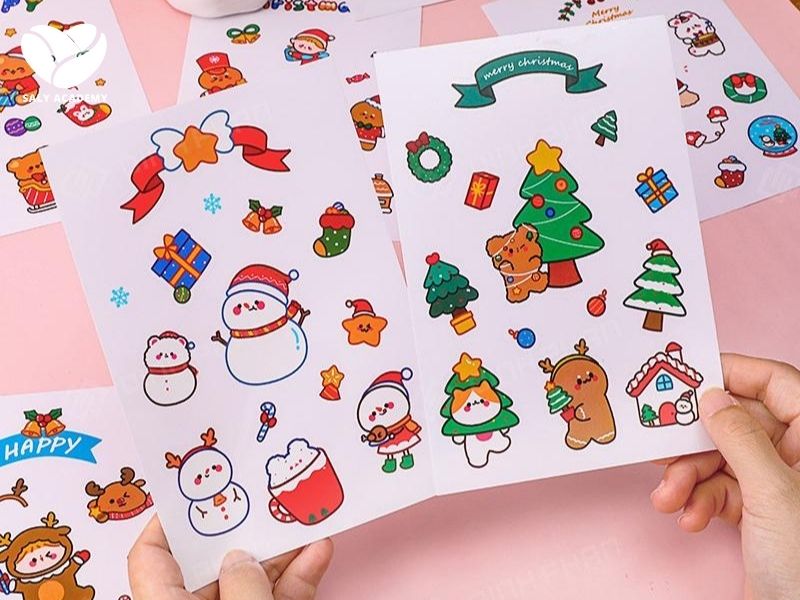 Tặng kèm sticker Noel theo đơn hàng online 