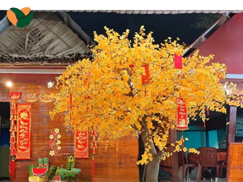 Cây mai hoặc đào giả treo lì xì