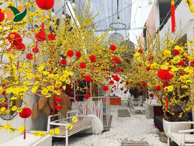 Muốn decor Tết quán cafe đẹp, nên bắt đầu từ đâu?