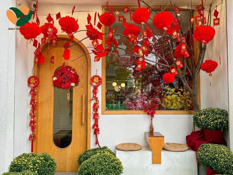 Trang trí ngay mặt tiền, bảng hiệu