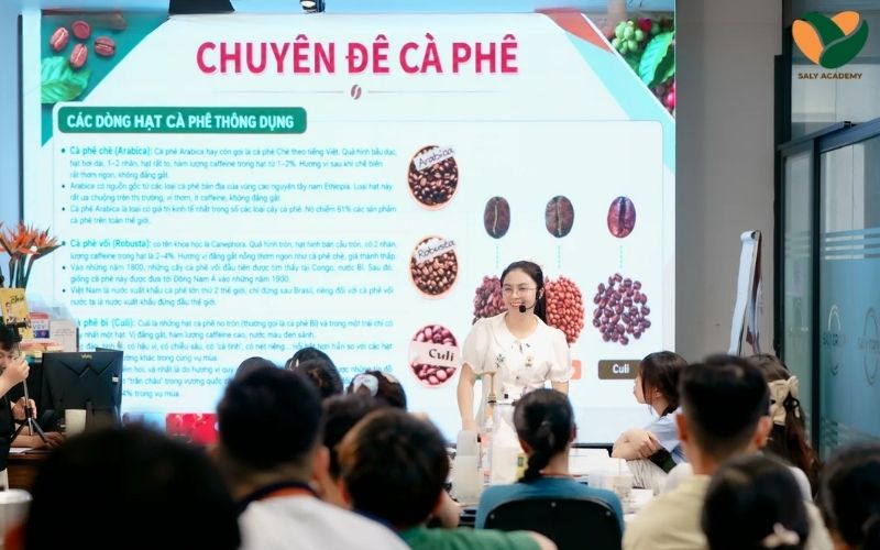 Khóa học pha chế cà phê cơ bản có học phí khác với khóa đào tạo barista chuyên sâu